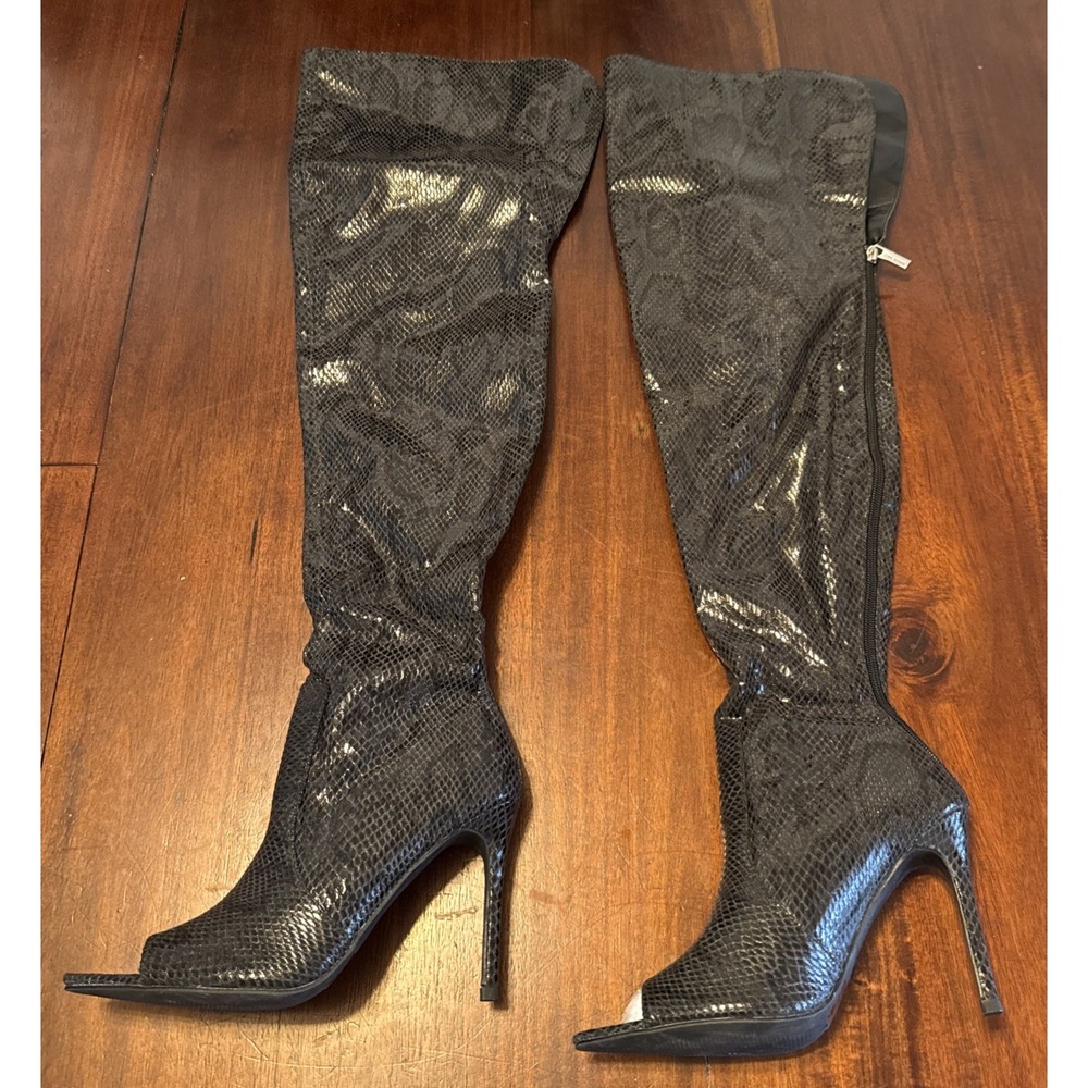Cape‎ Robbin Women's Black Snakeskin Knee High Stiletto Boots Open Toe Size 7.5
